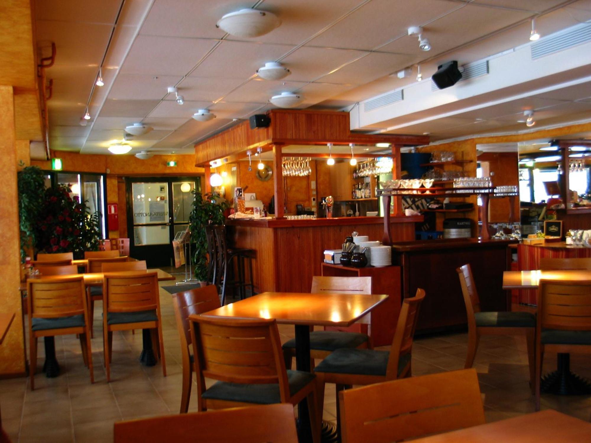טמפרה Hotel Hermica מראה חיצוני תמונה