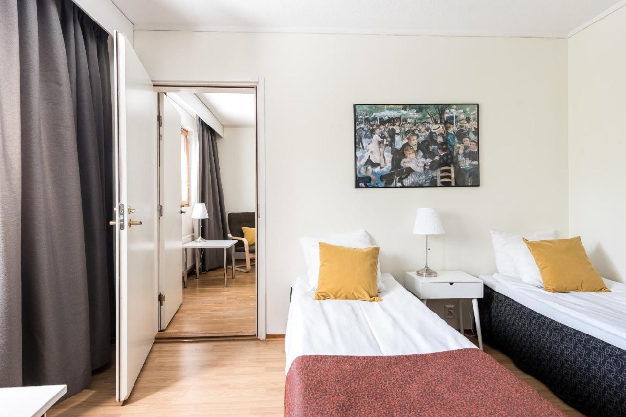 טמפרה Hotel Hermica מראה חיצוני תמונה